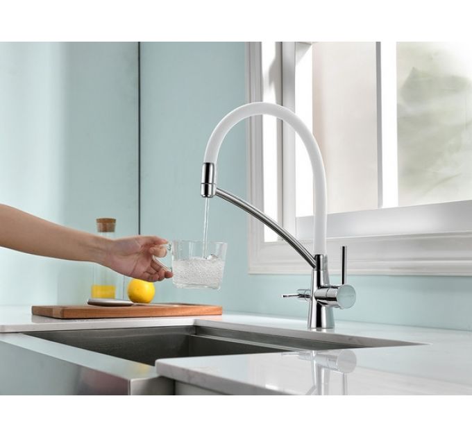 Смеситель Paulmark Siegen Si213111-CRW, хром, белый шланг