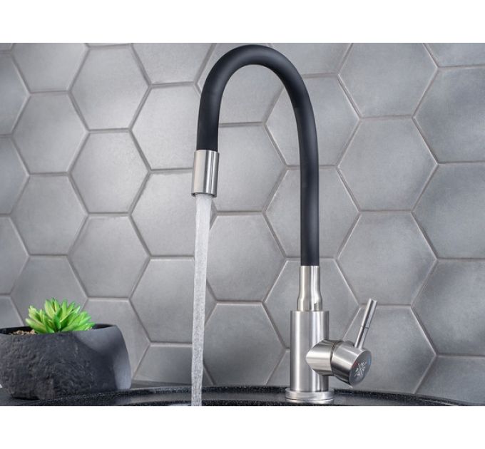 Смеситель Handmade SUS124BL-016F, черный/нерж.сталь