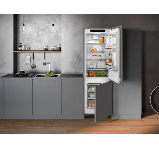 Холодильник Liebherr ICNe 5103-22 001 встраиваемый