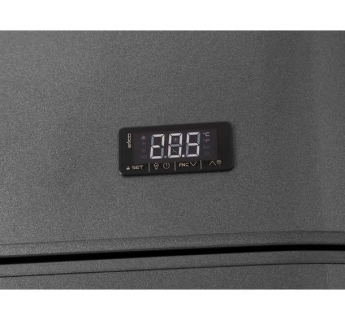 Холодильный шкаф для хранения шуб GRAUDE PK 70.0