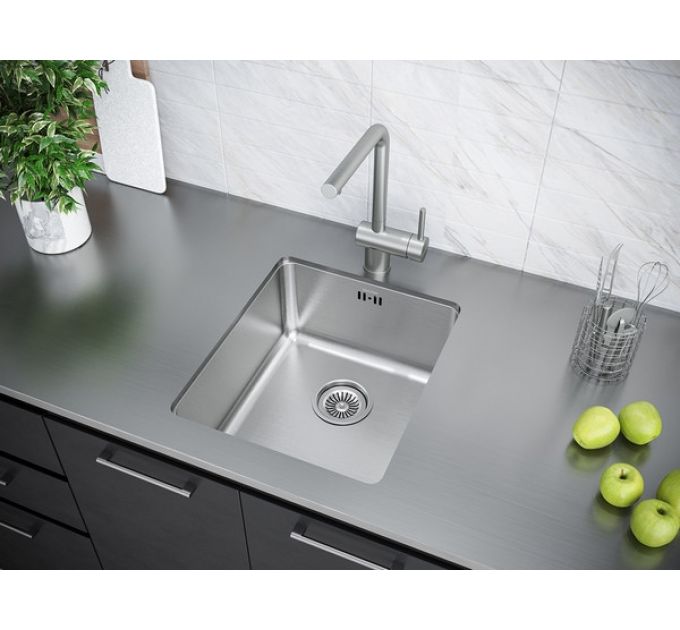 Мойка Paulmark Vista 38 PM904438-BS, брашированная нерж. сталь