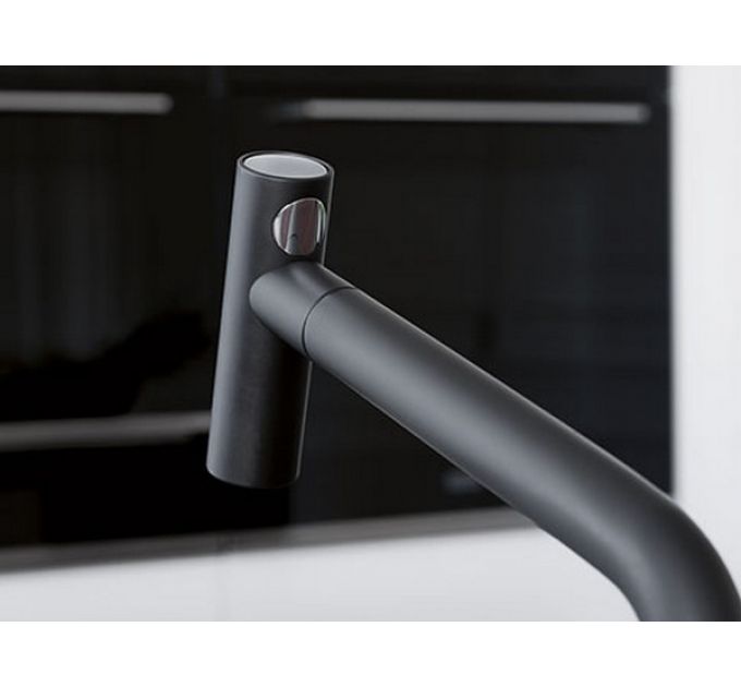 Смеситель Franke Icon с выдвижным шлангом, черный матовый (115.0625.190)
