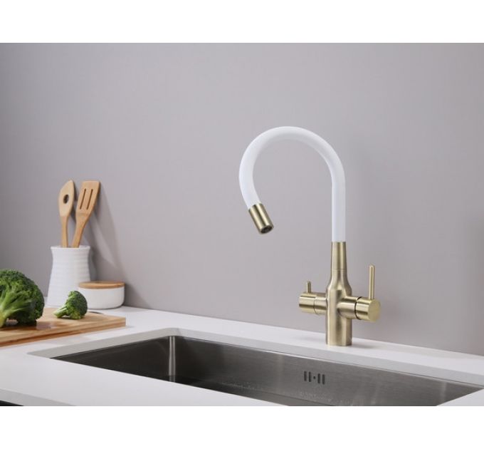 Смеситель Paulmark Salix Sa213419-BRW, бронза, белый шланг