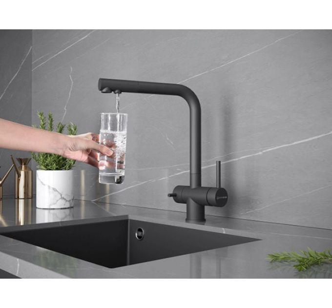 Смеситель Kuchenstern FOKUS-F черный