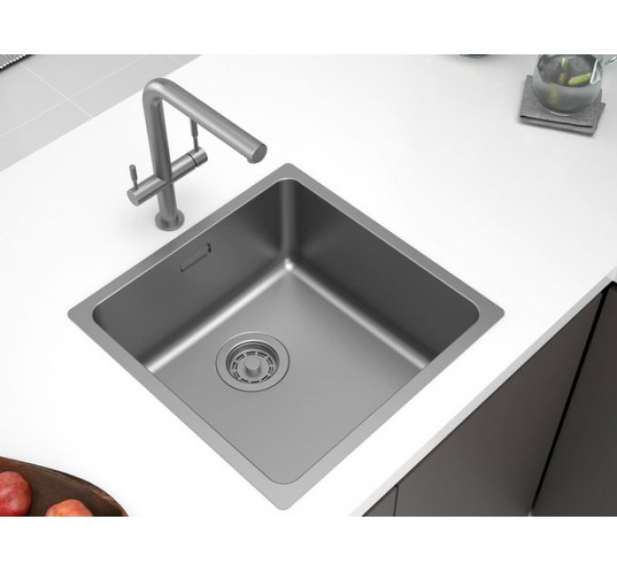 Мойка Paulmark Yuni 44 uni YU44-GM, вороненая сталь