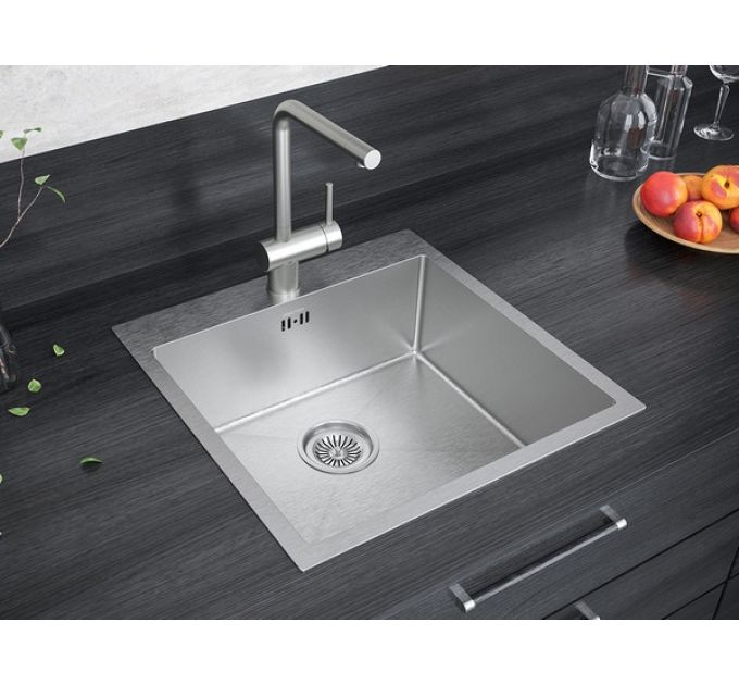 Мойка Paulmark Kroner 51 PM215151-BS, брашированная нерж. сталь