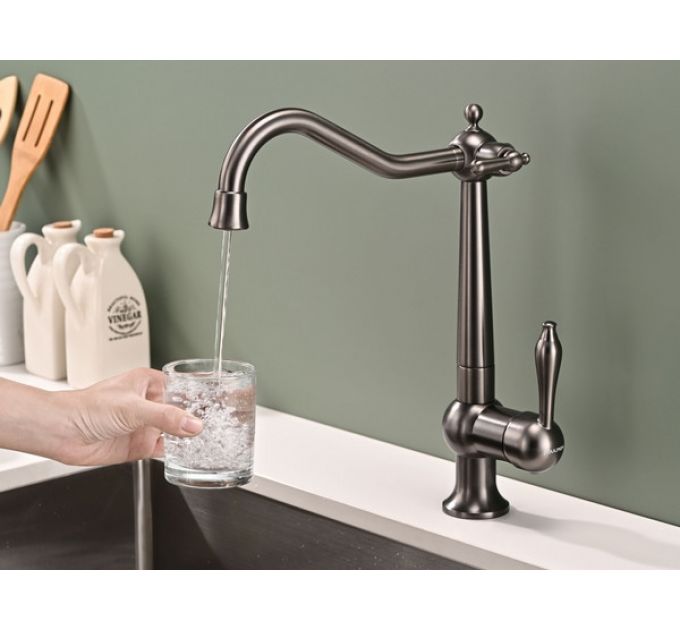 Смеситель Paulmark Retro Re213226-GM, вороненая сталь