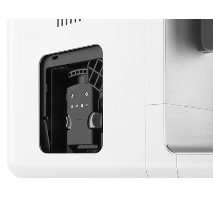 Кофемашина автоматическая SMEG BCC13WHMEU белый матовый