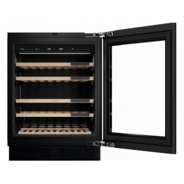 Винный шкаф ASKO 30421, встраиваемый, черный, 44 бутылки, A++, 141 л