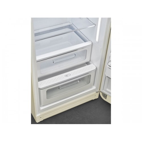 Холодильник SMEG FAB28RCR6 – Стильный ретро дизайн и высокая эффективность для вашей кухни