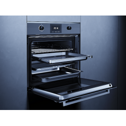 Духовой шкаф Kuppersbusch BD 6340.0 S1 32603, 70 л, 12 программ, пар, черное стекло, A+