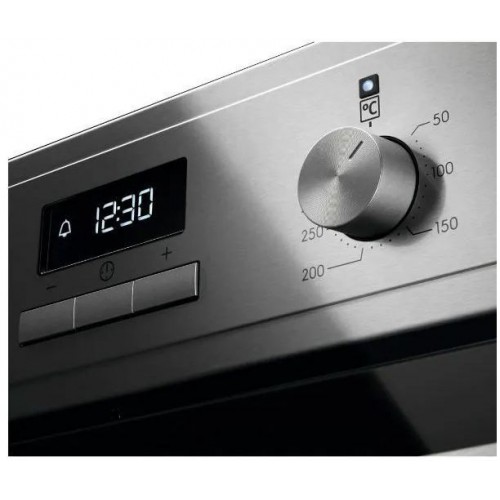 Духовой шкаф Электрический Electrolux EOD3H70X серебристый