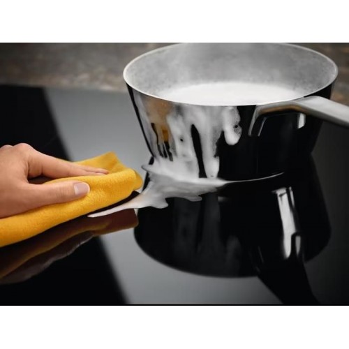 Индукционная варочная поверхность Electrolux LIR60430 черный