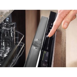 Посудомоечная машина встраив. Electrolux EES48400L полноразмерная инвертер