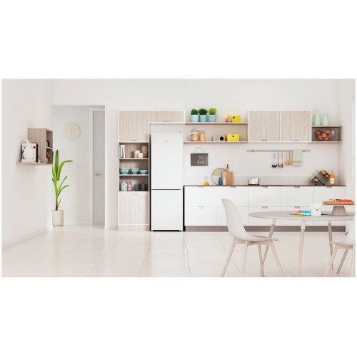 Холодильник Indesit ITR 4180 W 2-хкамерн. белый