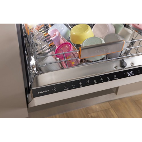 Посудомоечная машина Gorenje встраиваемая на 16 комплектов с инверторным мотором, Wi-Fi и AquaStop, уровень шума 38 дБ, энергоэффективность А+++