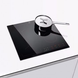 Встраиваемые индукционные панели ELECTROLUX/ индукционная варочная поверхность, цвет: Черный, сенсорное управление, 3-хступенчатая индикация остаточного тепла, акустический сигнал (вкл/выкл), автоматика закипания, блокировка панели управления, Таймер откл