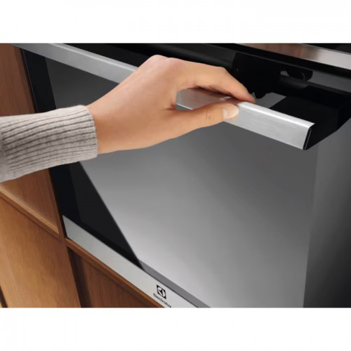 Встраиваемый духовой шкаф ELECTROLUX с конвекцией, 72 л, 11 режимов, пиролитическая очистка и сенсорное управление