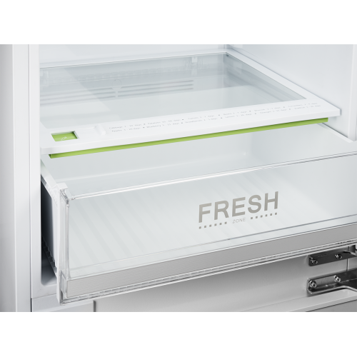 Встраиваемый холодильник Kuppersberg с No-Frost, класс A++, 178.5 см, 182л/59л, перенавешиваемые двери, уровень шума 41 дБ
