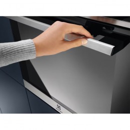 Встраиваемый духовой шкаф Electrolux EOD5H70BX, 72 л, 8 режимов, паровая очистка, 60 см, нержавеющая сталь, направляющие телескопические.