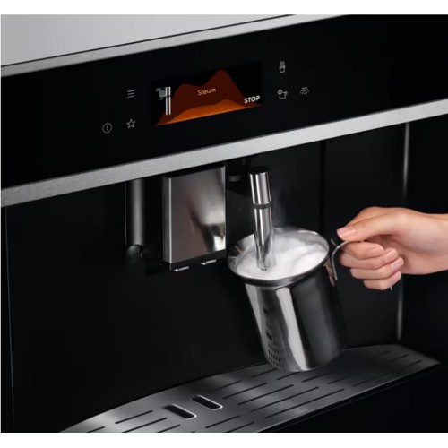 Встраиваемая кофемашина ELECTROLUX с сенсорным управлением - Автоматическая, нержавеющая сталь и черный цвет