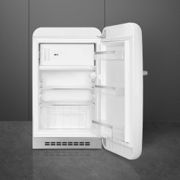 Холодильник SMEG FAB10RWH6, 122 л, однокамерный, морозильная камера, белый, 50-е, D класс, ВхШхГ 970х545х659 мм