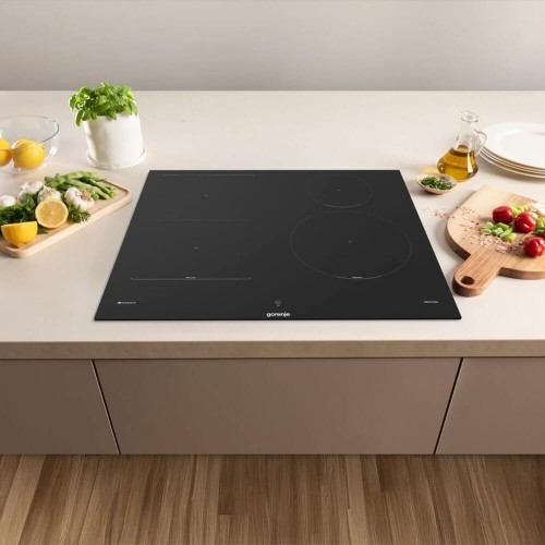 Варочная панель Gorenje 60 см, индукционная, 4 зоны нагрева, слайдерное управление, Wi-Fi, черная