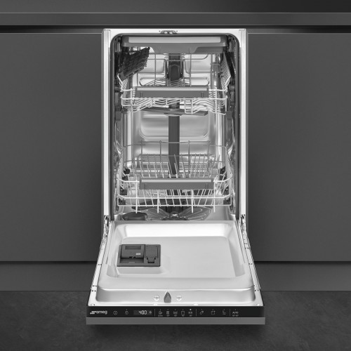 Посудомоечная машина Smeg 45 см — Встраиваемая, 10 комплектов, 8 программ, сенсорное управление, ActiveLight, автоматическое открывание, инверторный мотор