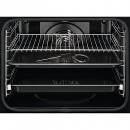 Электрический духовой шкаф Electrolux EOE8P39WV, 72 л, 17 режимов, конвекция, паровая очистка, 3 стекла, телескопические направляющие, белый.