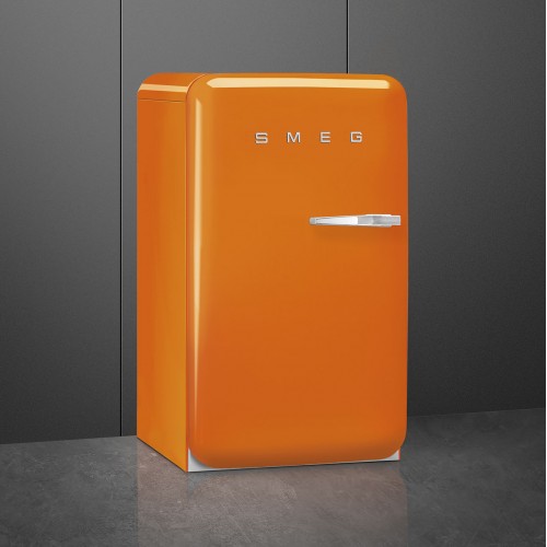Холодильник SMEG 50-х годов, однокамерный, оранжевый, 122 л, с морозильной камерой и компрессором, класс D