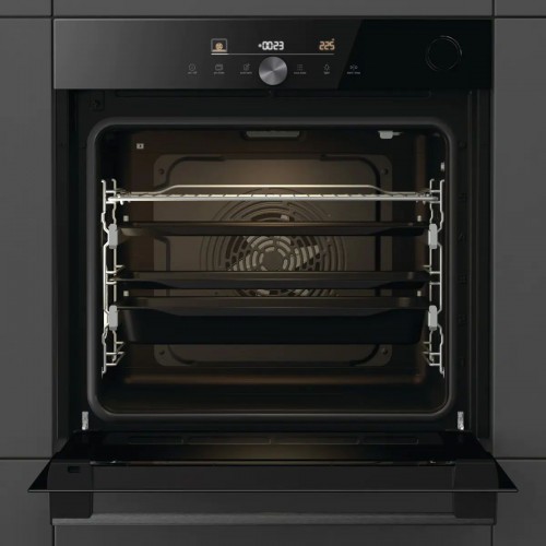 Духовой шкаф Gorenje с объемом 77 л, сенсорным программатором IconTouch и термозондом для мяса