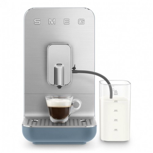Автоматическая кофемашина Smeg 1350 Вт с регулировкой помола, подсветкой и 19 бар давления - синяя