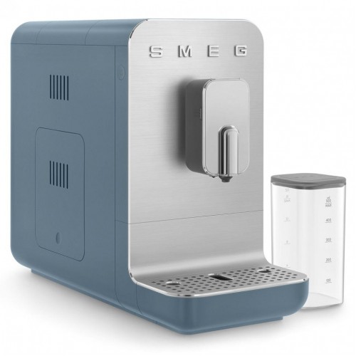 Автоматическая кофемашина Smeg 1350 Вт с регулировкой помола, подсветкой и 19 бар давления - синяя