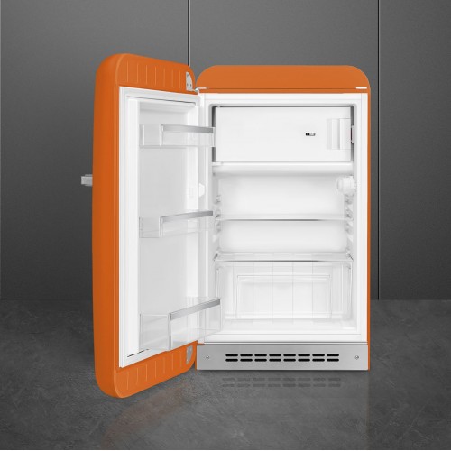 Холодильник SMEG 50-х годов, однокамерный, оранжевый, 122 л, с морозильной камерой и компрессором, класс D