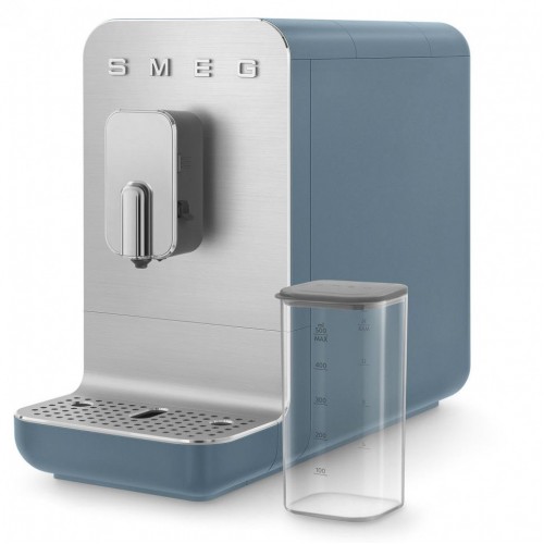 Автоматическая кофемашина Smeg 1350 Вт с регулировкой помола, подсветкой и 19 бар давления - синяя