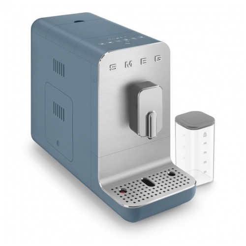 Автоматическая кофемашина Smeg 1350 Вт с регулировкой помола, подсветкой и 19 бар давления - синяя