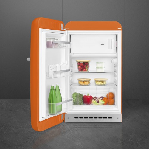 Холодильник SMEG 50-х годов, однокамерный, оранжевый, 122 л, с морозильной камерой и компрессором, класс D