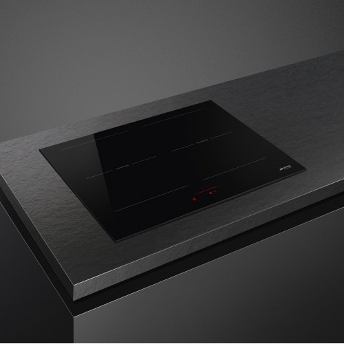 Варочная поверхность Smeg 60 см с 4 конфорками, 17 уровнями мощности, гибкими зонами и таймером - черная