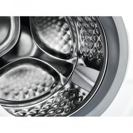 Стиральные машины с функцией сушки ELECTROLUX/ Фронтальная загрузка, стирка 10 кг / сушка 6 кг, отжим 1600 об/мин, классы A/A, глубина 63.6 см, средний ЖК дисплей, инверторный двигатель, конденсационная сушка, разглаживание и освежение белья при помощи па