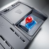 Встраиваемая посудомоечная машина Bosch, узкая, 10 комплектов, 10 программ, 6 температурных режимов, электронное управление, дисплей, Aquastop, конденсационная сушка, цвет белый