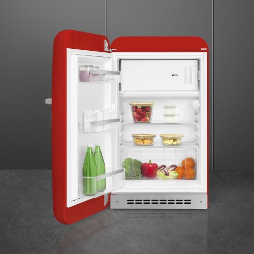 Холодильник SMEG/ Холодильник SMEG, ВхШхГ 970х545х659 мм, отдельностоящий, стиль 50-х, однокамерный, внутренняя морозильная камера, объем 122 л, стандартный компрессор, энергоэффективность D, цвет красный