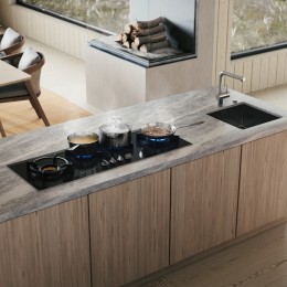 Газовая варочная панель ASKO HG8144BGB1, 111 см, 4 зоны, стеклокерамика, WOK, чугун, электроподжиг, черный