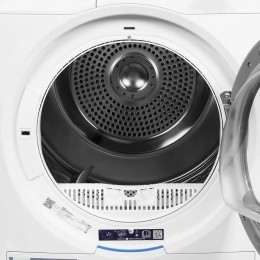 Сушильная машина Electrolux EW7D595UCE, 9 кг, тепловой насос, 12 программ, глубина 63.8 см, белый цвет.