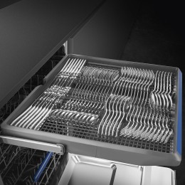Посудомоечная машина Smeg STL362DQ, 60 см, 14 комплектов, 8 программ, инверторный мотор, AquaStop, черный