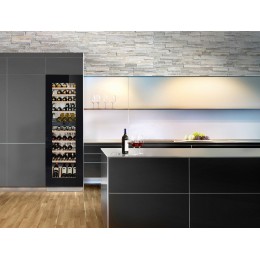 Винные шкафы LIEBHERR/ Винный шкаф LIEBHERR, ВхШхГ 1816х595х572 мм, высота ниши 178см, TipOpen, черный цвет периметра стеклопакета
