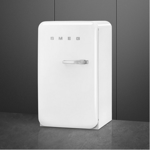 Холодильник SMEG 970x545x659 мм, однокамерный с морозильной камерой, стиль 50-х, белый, объем 122 л, энергоэффективность D