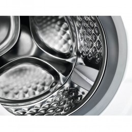 Стиральная машина Electrolux EW7F3482UE, 8 кг, 1400 об/мин, 57 см, ЖК-дисплей, инверторный двигатель.