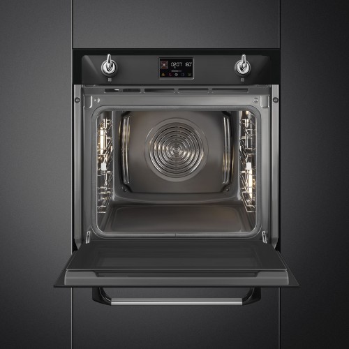 Встраиваемый духовой шкаф SMEG Victoria 60 см с пароувлажнением и пиролизом – 12 функций, черный цвет