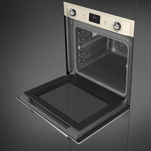 Встраиваемая электрическая духовка SMEG 60 см с пиролизом, 9 функций, кремовая, класс А