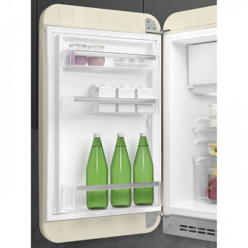 Холодильник SMEG/ Холодильник SMEG, отдельностоящий, однодверный, LED подсветка, внутренняя морозильная камера, электромеханический контроль температуры, стандартный компрессор, полезный объем 105 л, энергоэффективность D, уровень шума 35 дБ, цвет кремовы
